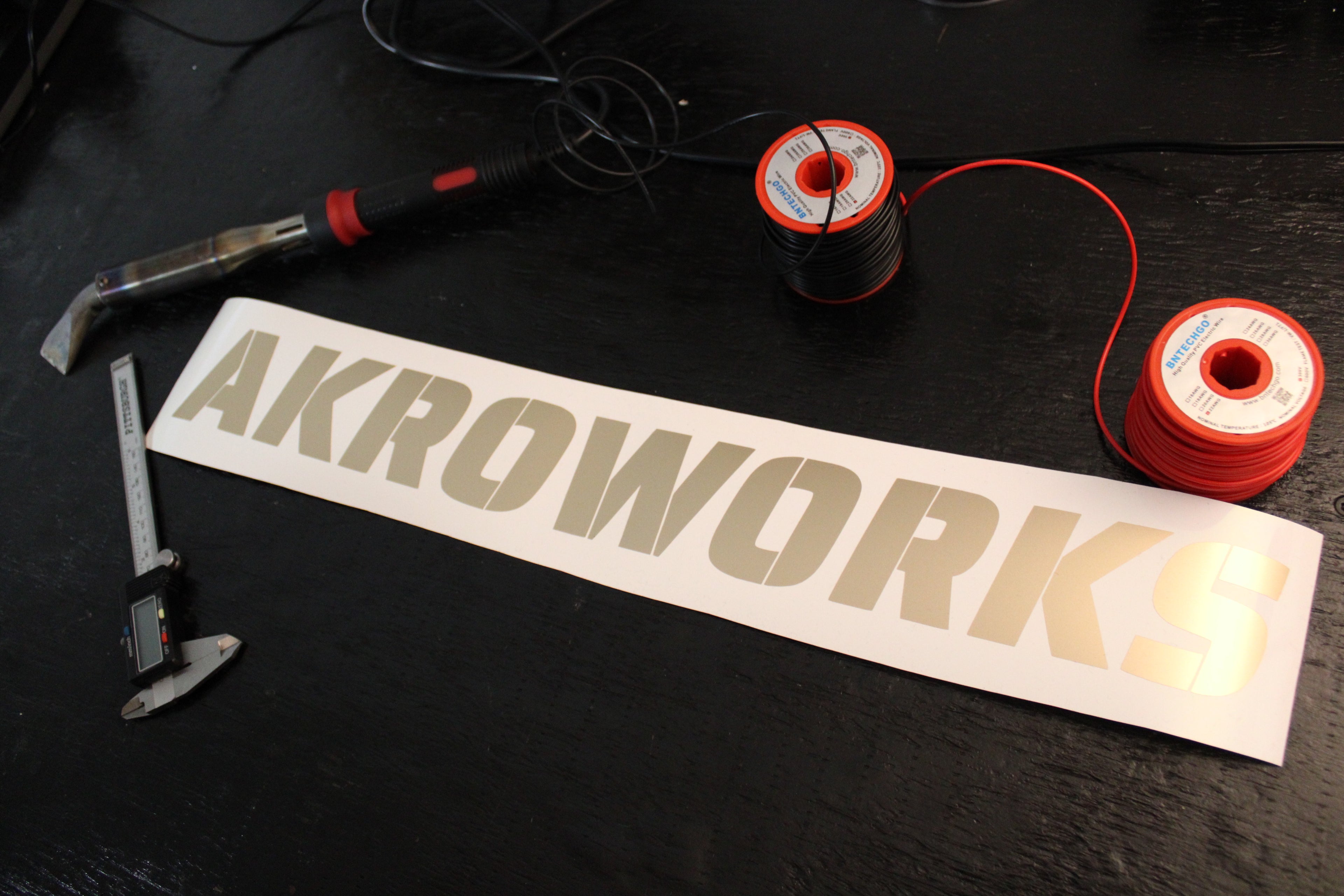 AkroWorks Windshield Banner