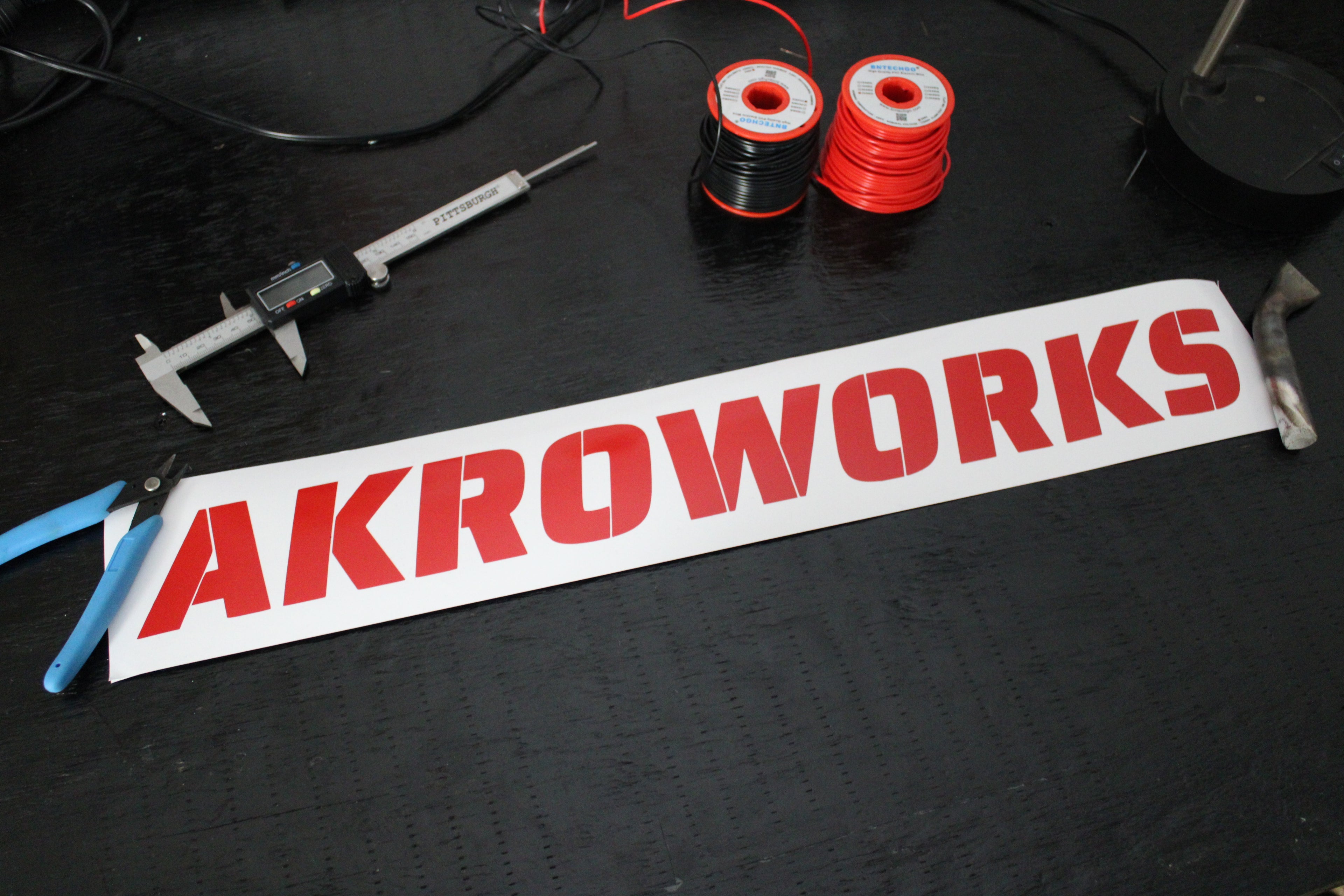 AkroWorks Windshield Banner